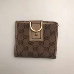 ❤️Gucci❤️ Authentic Bifold Wallet